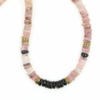 Collier puka en opale rose et onyx – Image 2