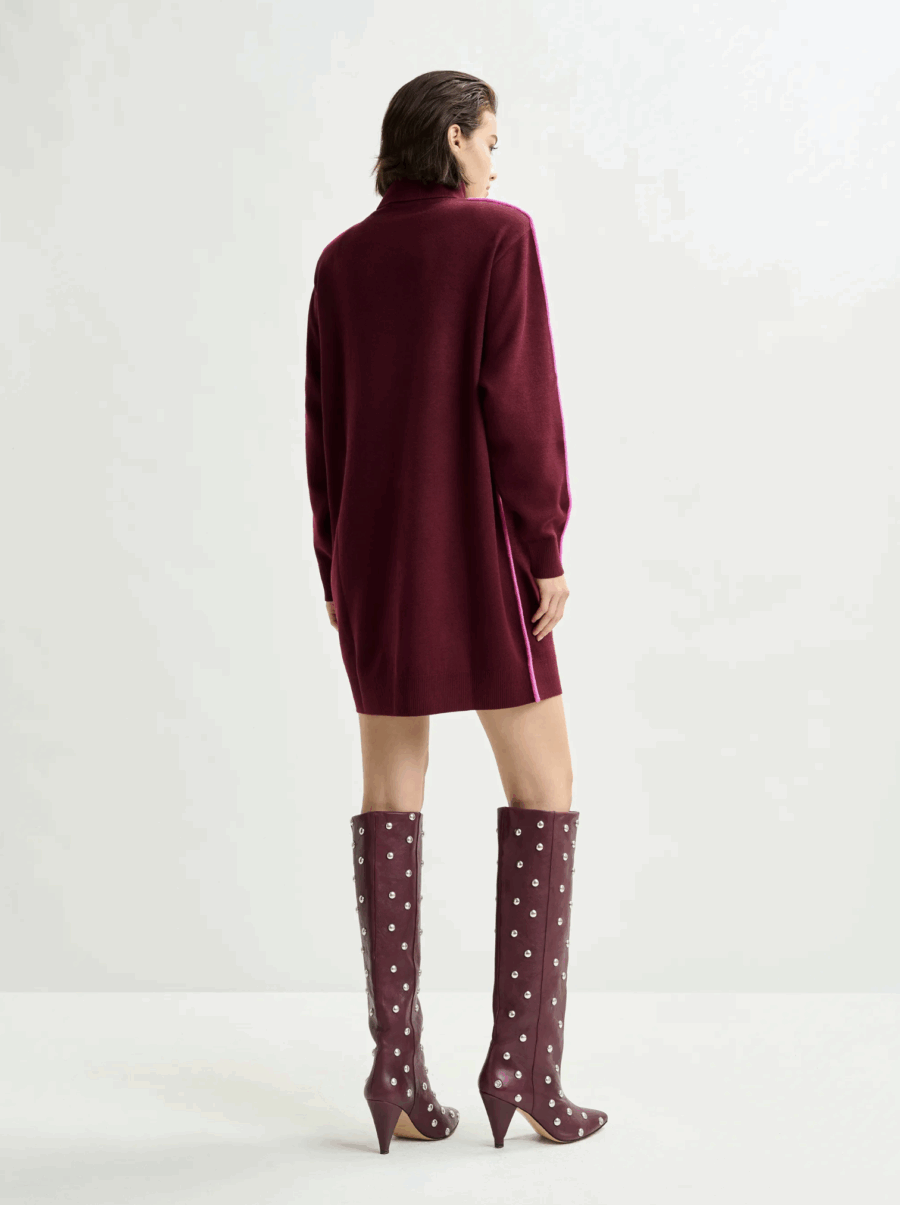 Mini Robe à Col Roulé et Rayure Bordeaux et Rose – Image 3